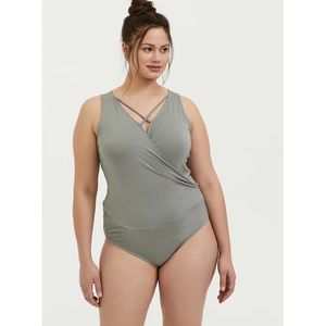 NWT | TORRID | SUPER SOFT SAGE GREEN CRISSCROSS BODYSUIT | 3X